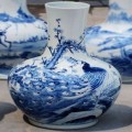 孔雀開屏天球龍花瓶定做 手繪青花釉下彩仿古青花瓶定制