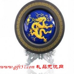 騰龍歸?；钚蕴康?商務禮品